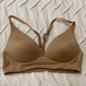 Racer back VS plunge bra